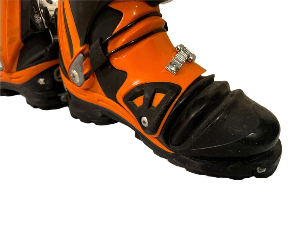 29.0 Scarpa Tx Pro Black & Orange (Used)