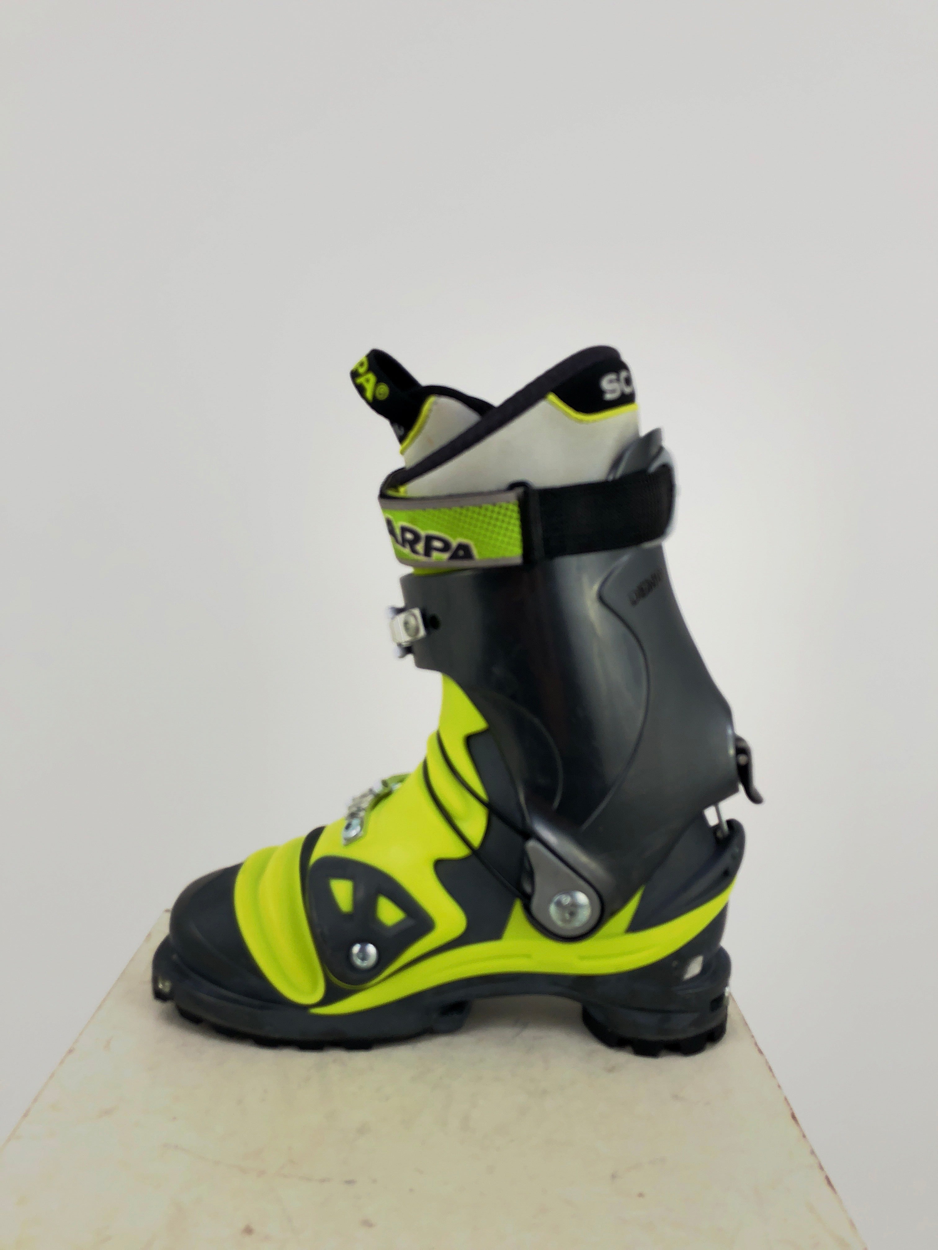 Scarpa ntn outlet telemark boots