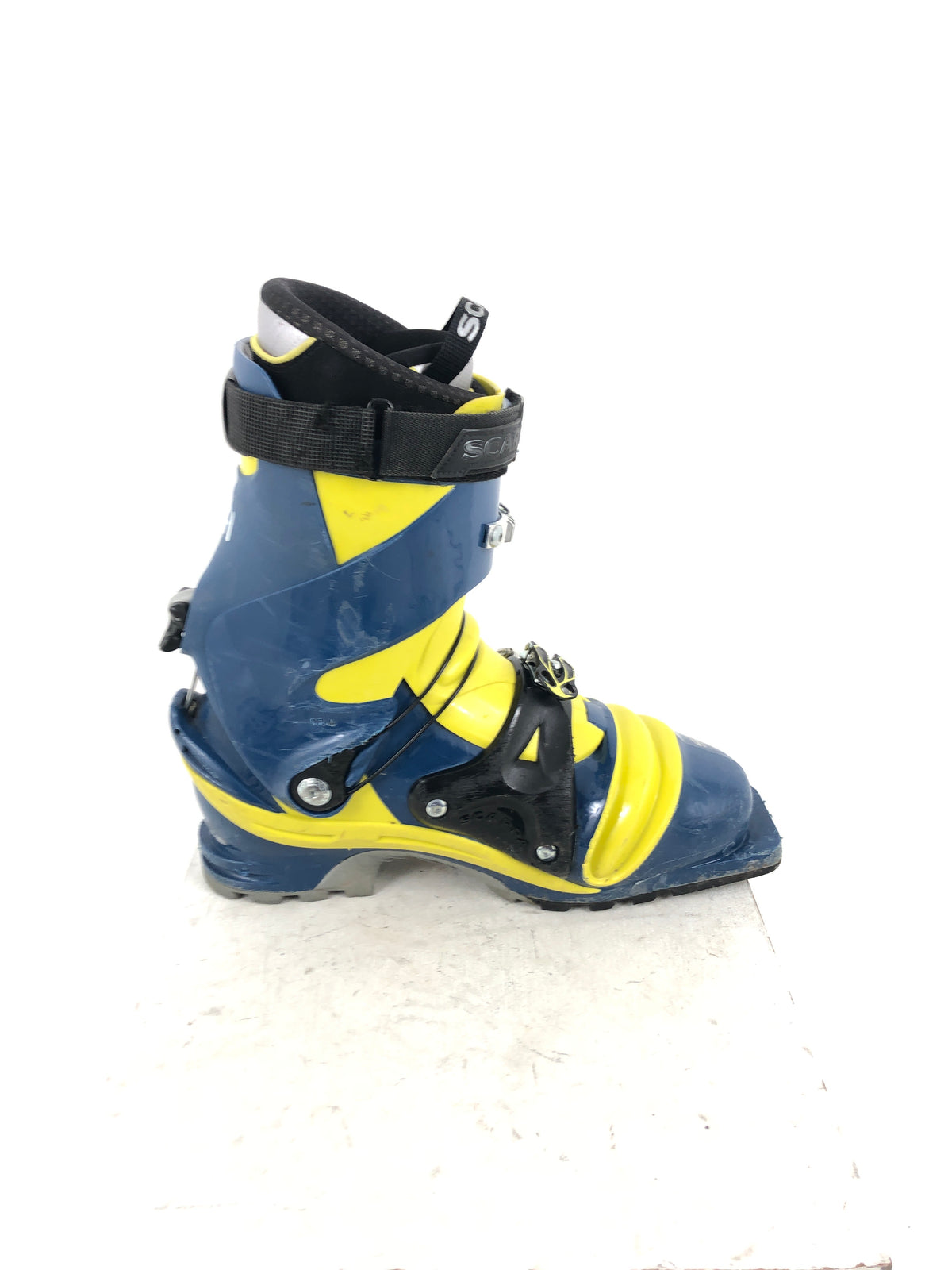 32.0 Scarpa T2 Eco (Used)